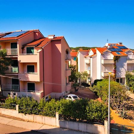 Pansion Hrga Hotel Vodice Eksteriør billede