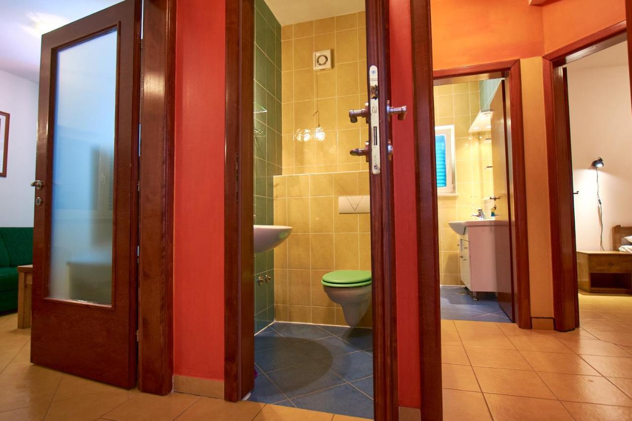 Pansion Hrga Hotel Vodice Eksteriør billede