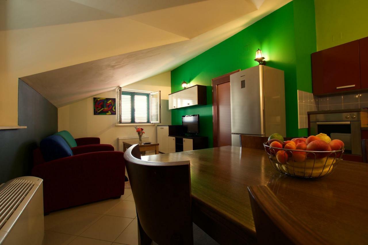 Pansion Hrga Hotel Vodice Eksteriør billede
