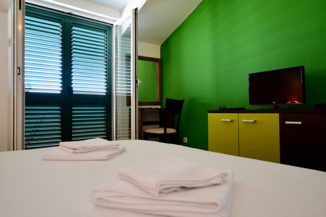 Pansion Hrga Hotel Vodice Eksteriør billede