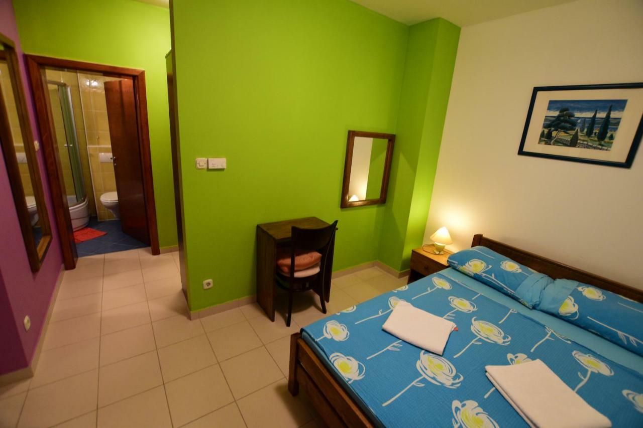Pansion Hrga Hotel Vodice Eksteriør billede